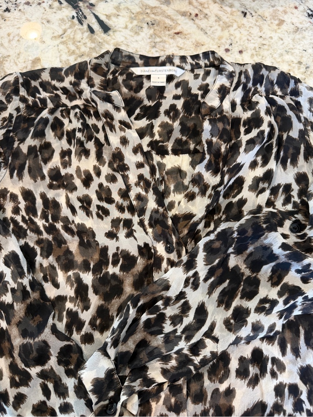 Diane von Furstenberg Leopard Print Silk Sheer Blouse Size 6 - Picture 8 of 9
